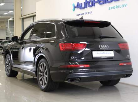 Audi - Q7