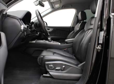 Audi - Q7