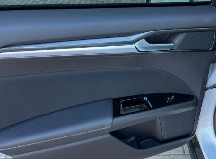 Ford - Mondeo