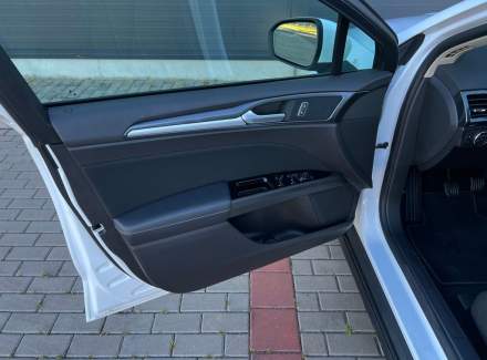 Ford - Mondeo
