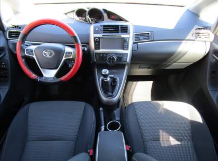 Toyota - Verso