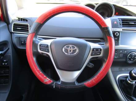 Toyota - Verso