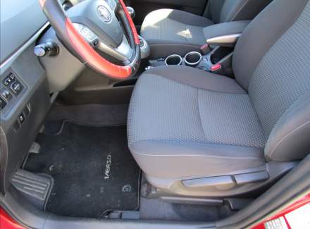 Toyota - Verso