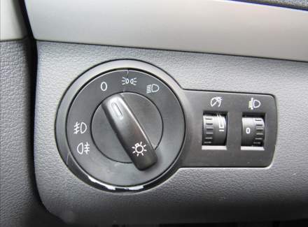 Volkswagen - Touran
