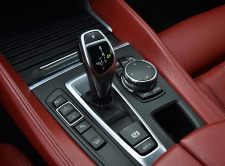 BMW - X6