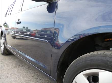 Volkswagen - Touran