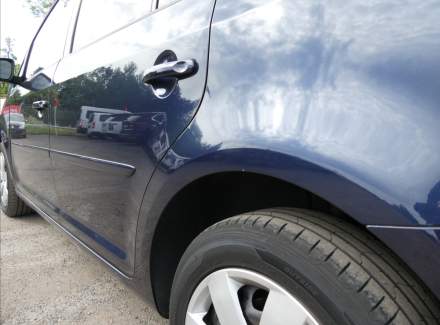 Volkswagen - Touran