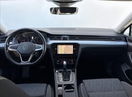 Volkswagen - Passat