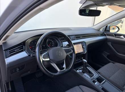 Volkswagen - Passat