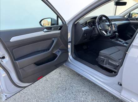 Volkswagen - Passat