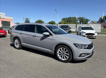 Volkswagen - Passat