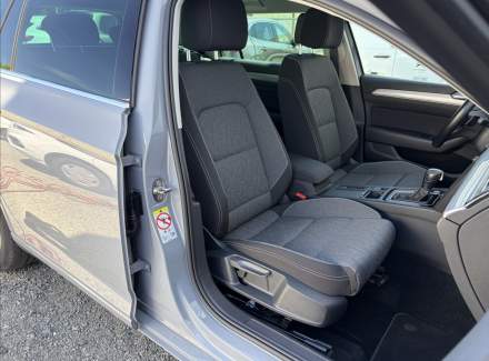 Volkswagen - Passat