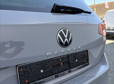 Volkswagen - Passat