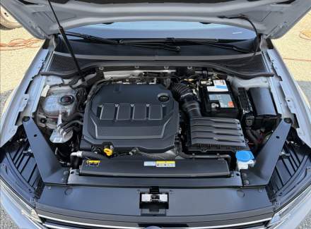 Volkswagen - Passat