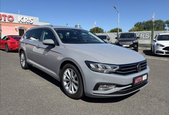 Volkswagen - Passat
