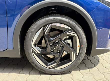 Kia - K4