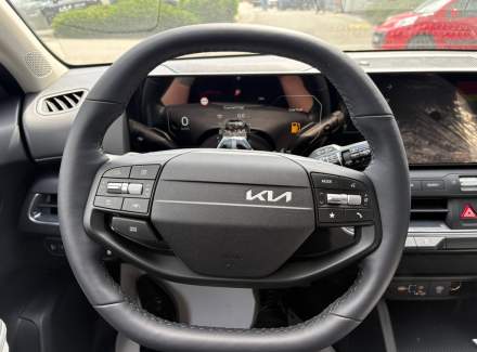 Kia - K4