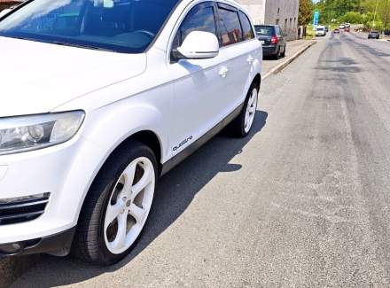 Audi - Q7