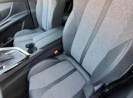Peugeot - 3008
