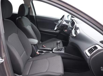Kia - Cee'd