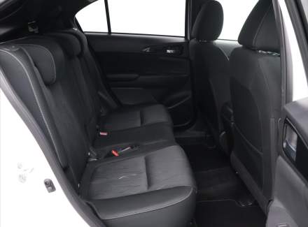 Mitsubishi - Eclipse Cross