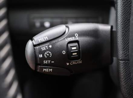 Peugeot - 308