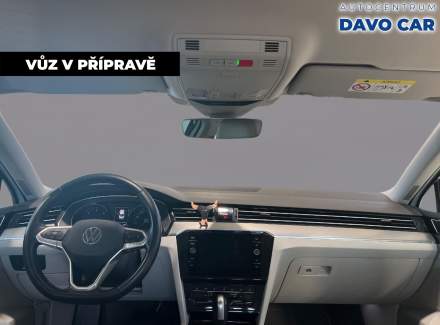 Volkswagen - Passat