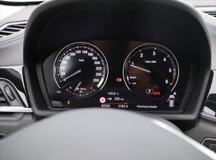 BMW - X1