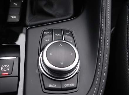BMW - X1
