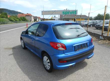 Peugeot - 206