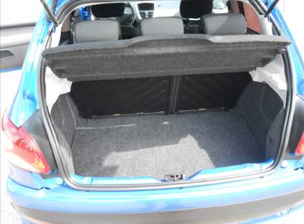 Peugeot - 206