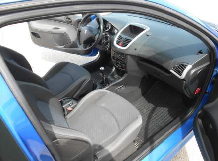 Peugeot - 206