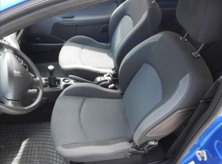 Peugeot - 206