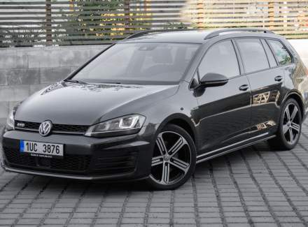 Volkswagen - Golf