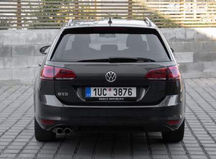 Volkswagen - Golf