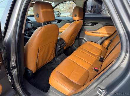 Jaguar - F-Pace