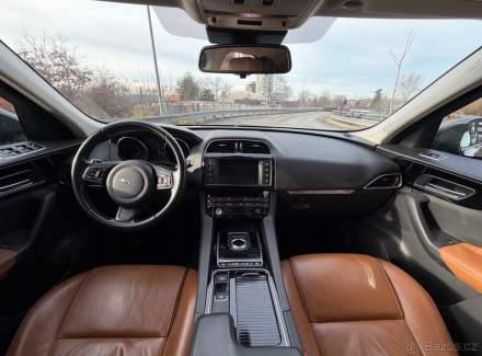 Jaguar - F-Pace