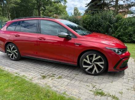 Volkswagen - Golf