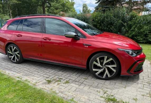 Volkswagen - Golf
