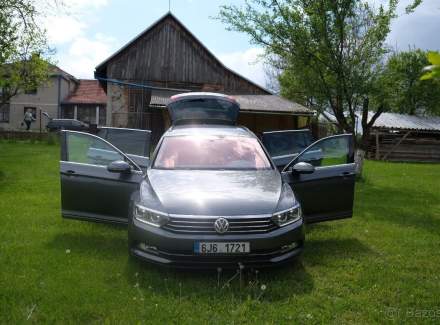 Volkswagen - Passat