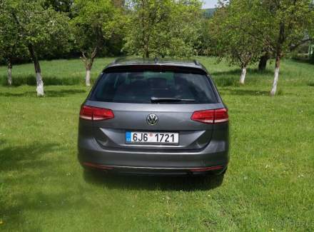Volkswagen - Passat
