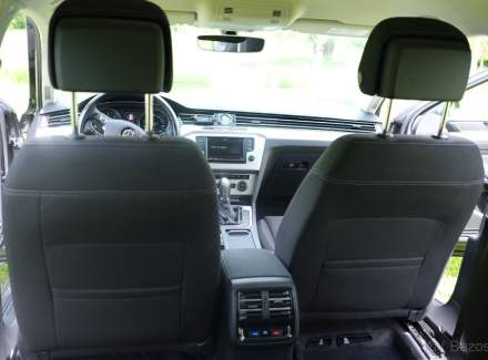 Volkswagen - Passat
