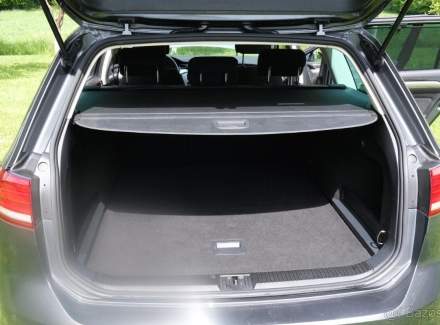 Volkswagen - Passat