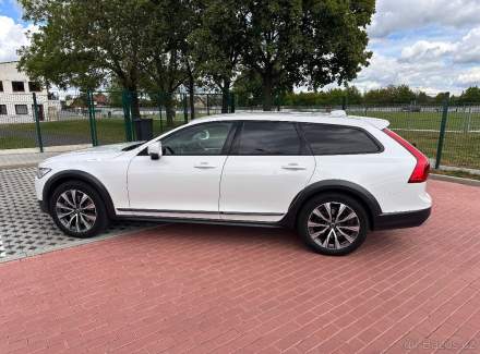 Volvo - V90