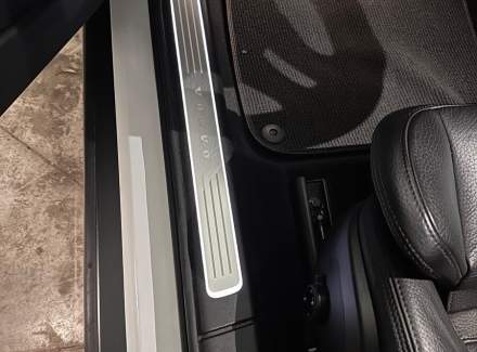 Volvo - V90