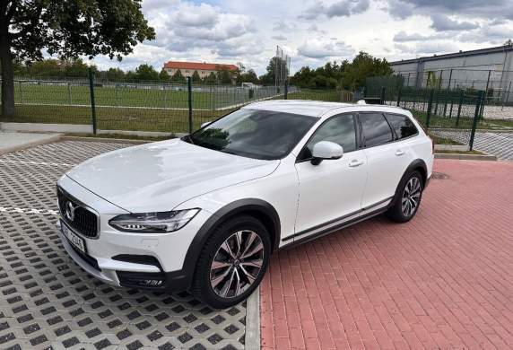 Volvo - V90