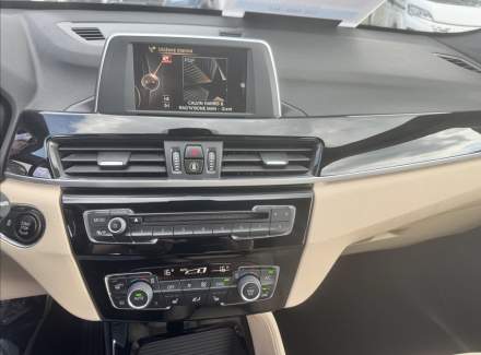 BMW - X1