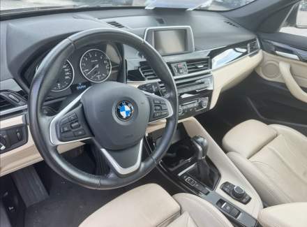 BMW - X1