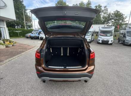 BMW - X1
