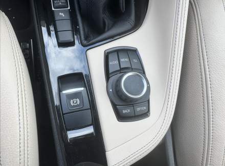 BMW - X1